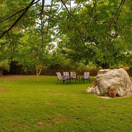 Άελλα Apartamento Ierissos Exterior foto